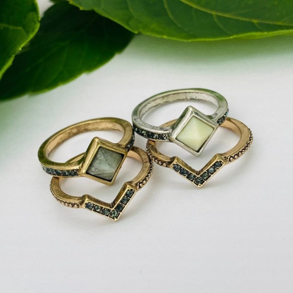 Set of FOUR stone & crystal rings